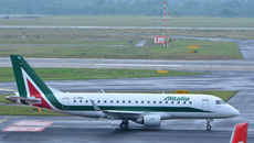Embraer ERJ-175-200LR_3.jpg